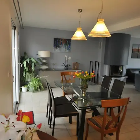 Maison A La Campagne Proche