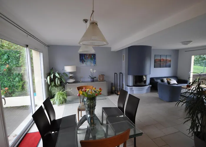 Maison A La Campagne Proche
